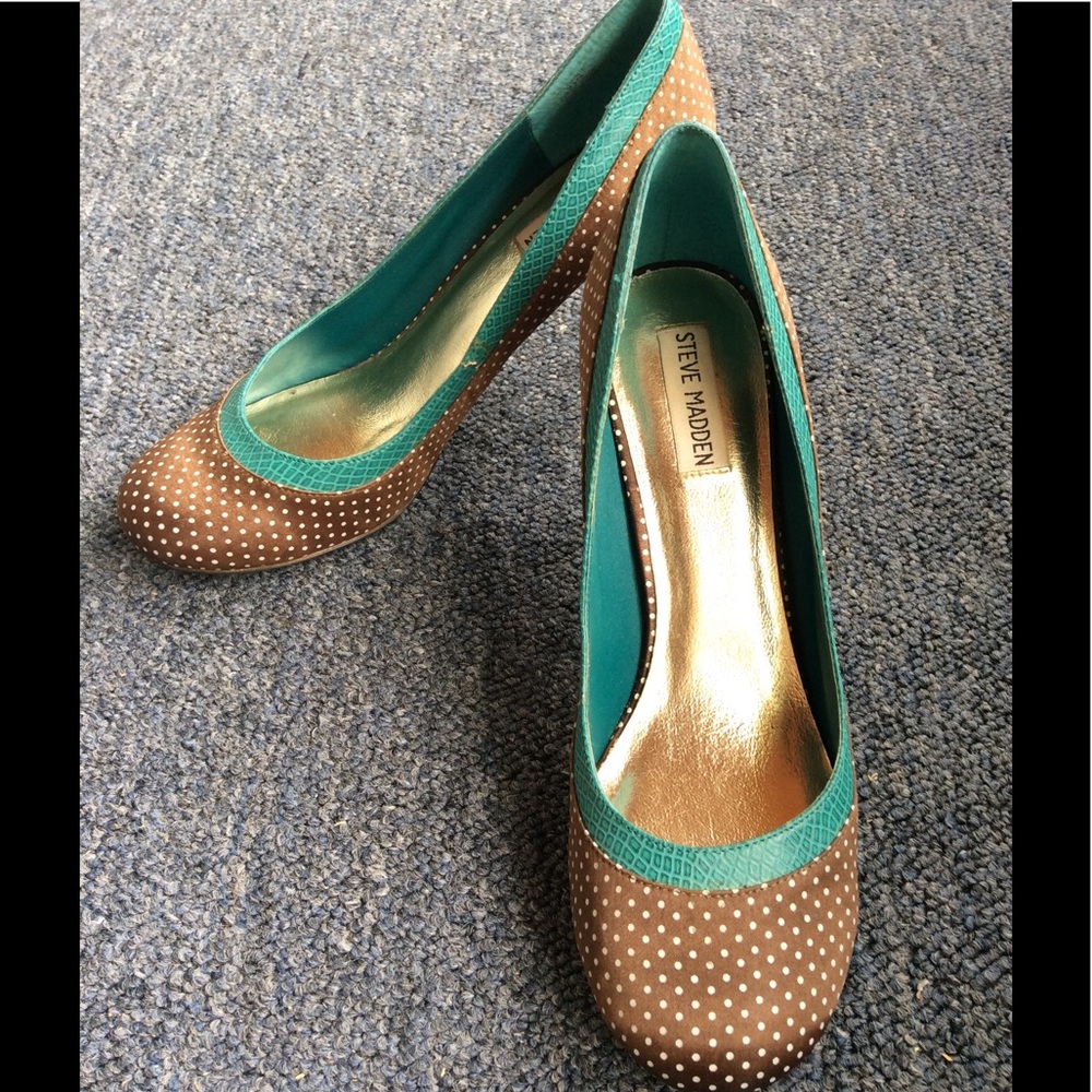Stylish Steve Madden Pumps