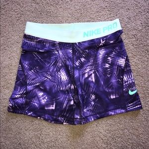 Nike Pros- 3" inseem