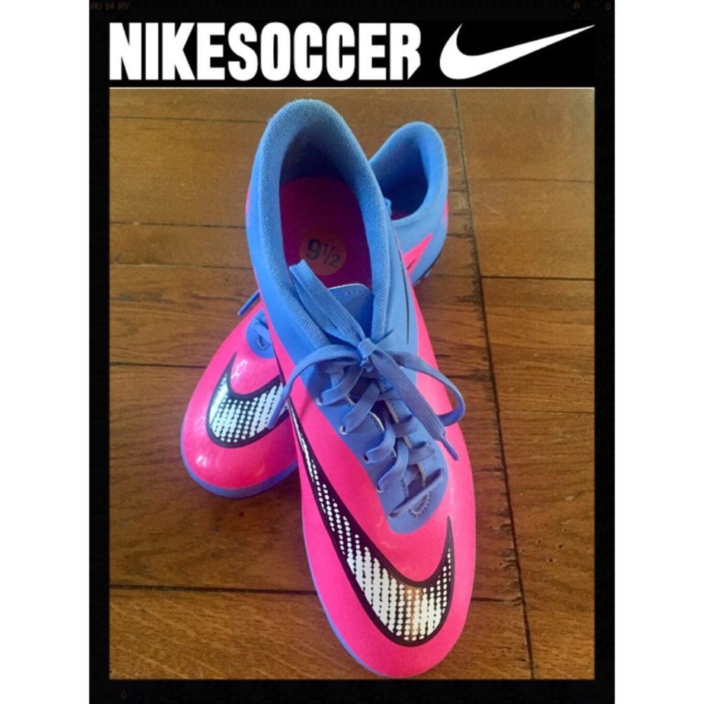 ⚽️ Nike Hypervenom Phelon Women's Soccer Cleat