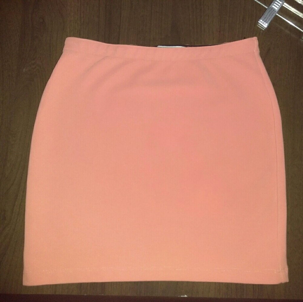 Forever 21 Skirt $8⃣