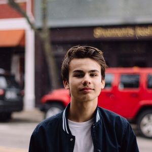 Meet your Posher, Ian