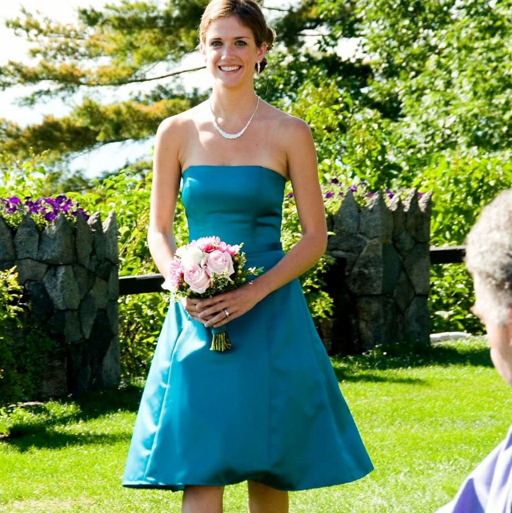 Teal A-line strapless satin bridesmaid/prom dress