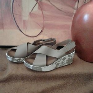 Clark Wedge Heel Sandles