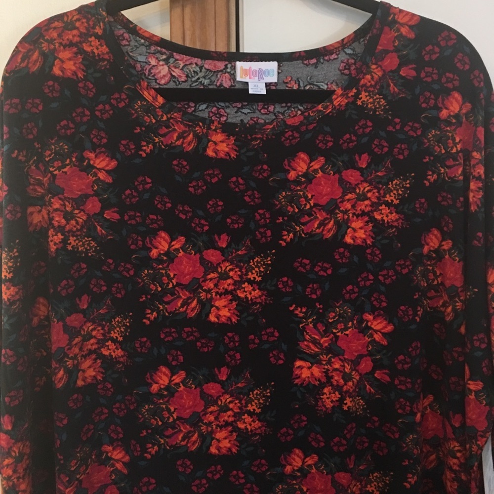 XL Irma from LulaRoe! Brand new