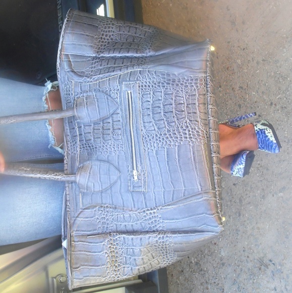 Purse - Picture 2 of 2