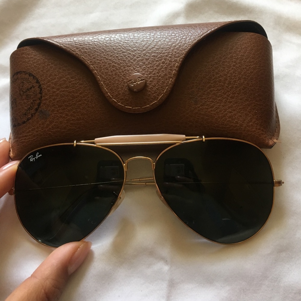 100% authentic Ray-Ban aviators with pink bar