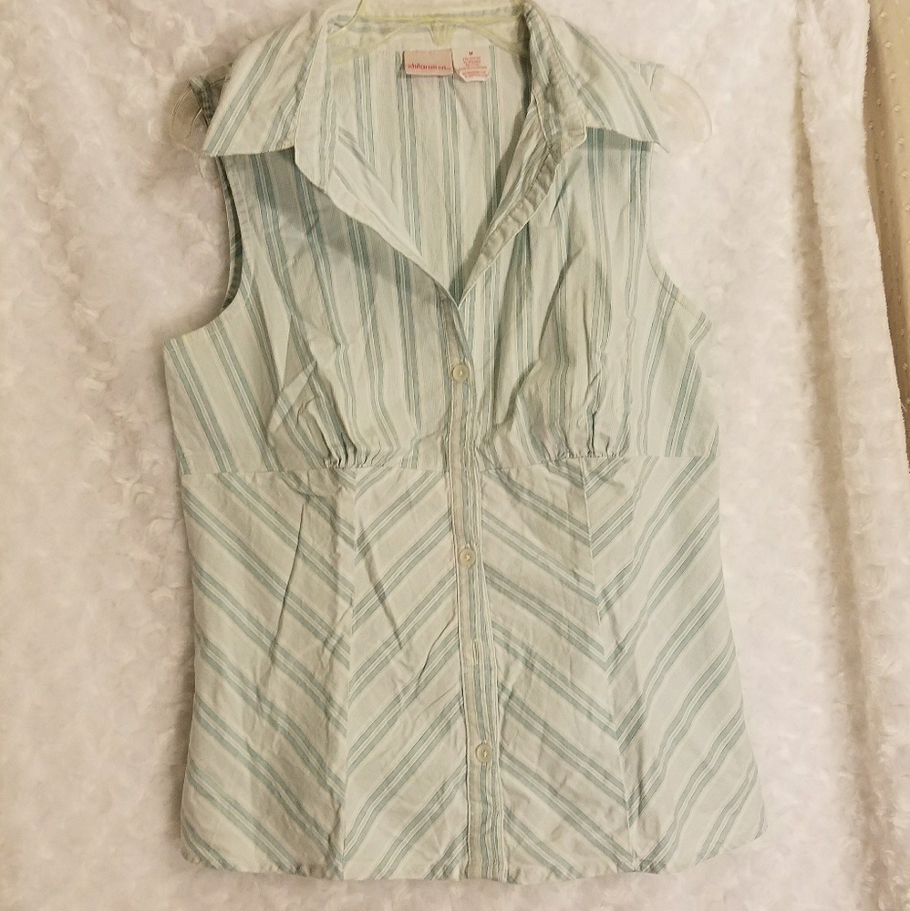 Xhilaration sleeveless top