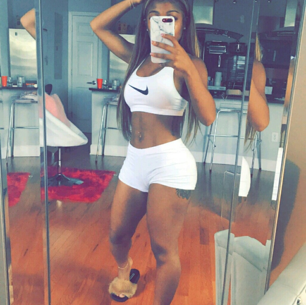 Meet your Posher, Stacy