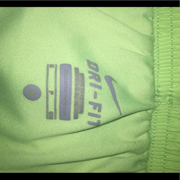 Nike Women's Athletic Shorts - Picture 4 of 4