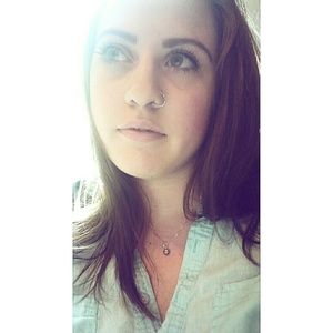 Meet your Posher, Carly