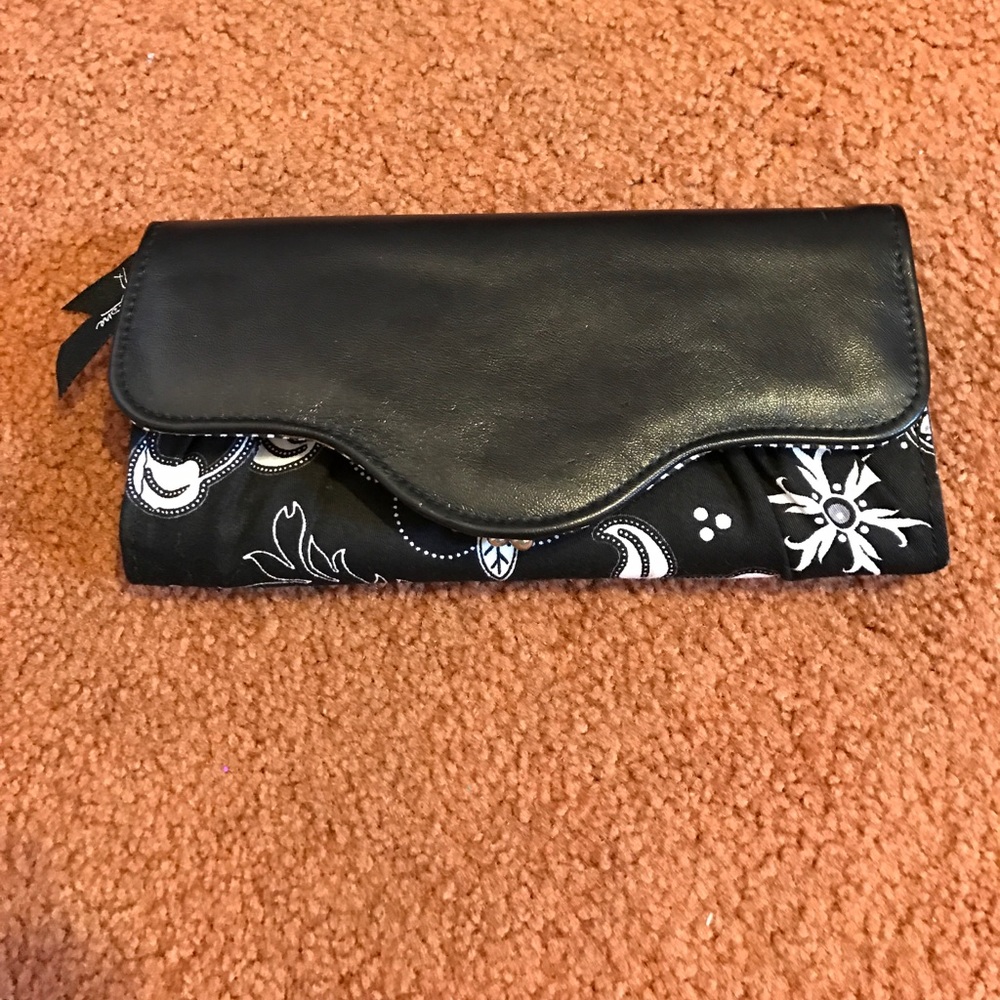 Black wallet