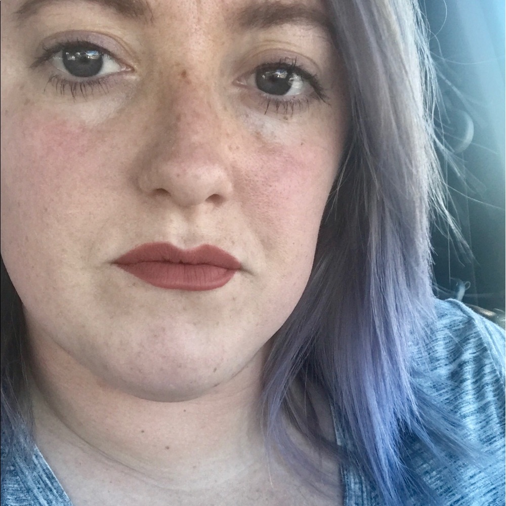 Meet your Posher, Samantha