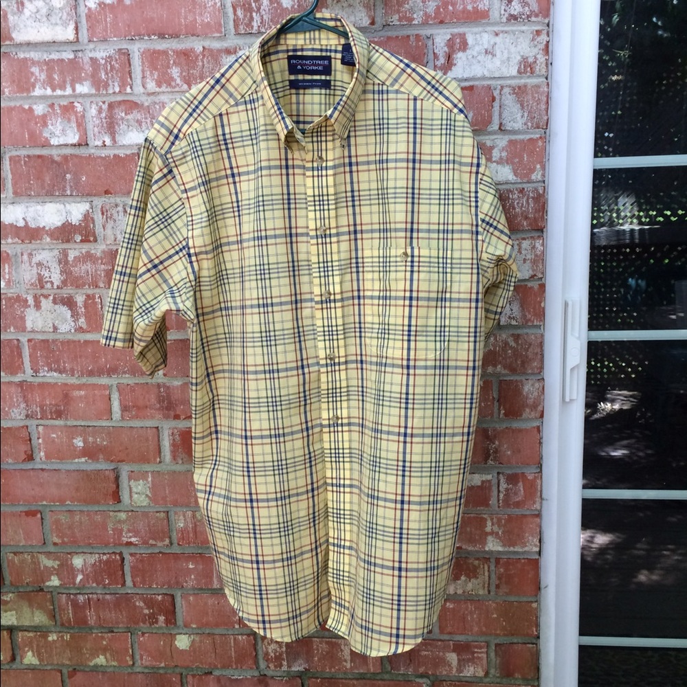 Round Tree Plaid Button Up