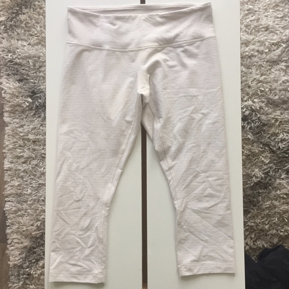 Lululemon Crop (Tan and White)