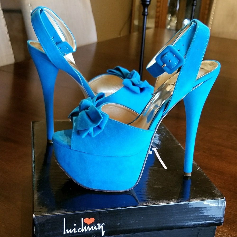 Luichiny Blue Suede Heels