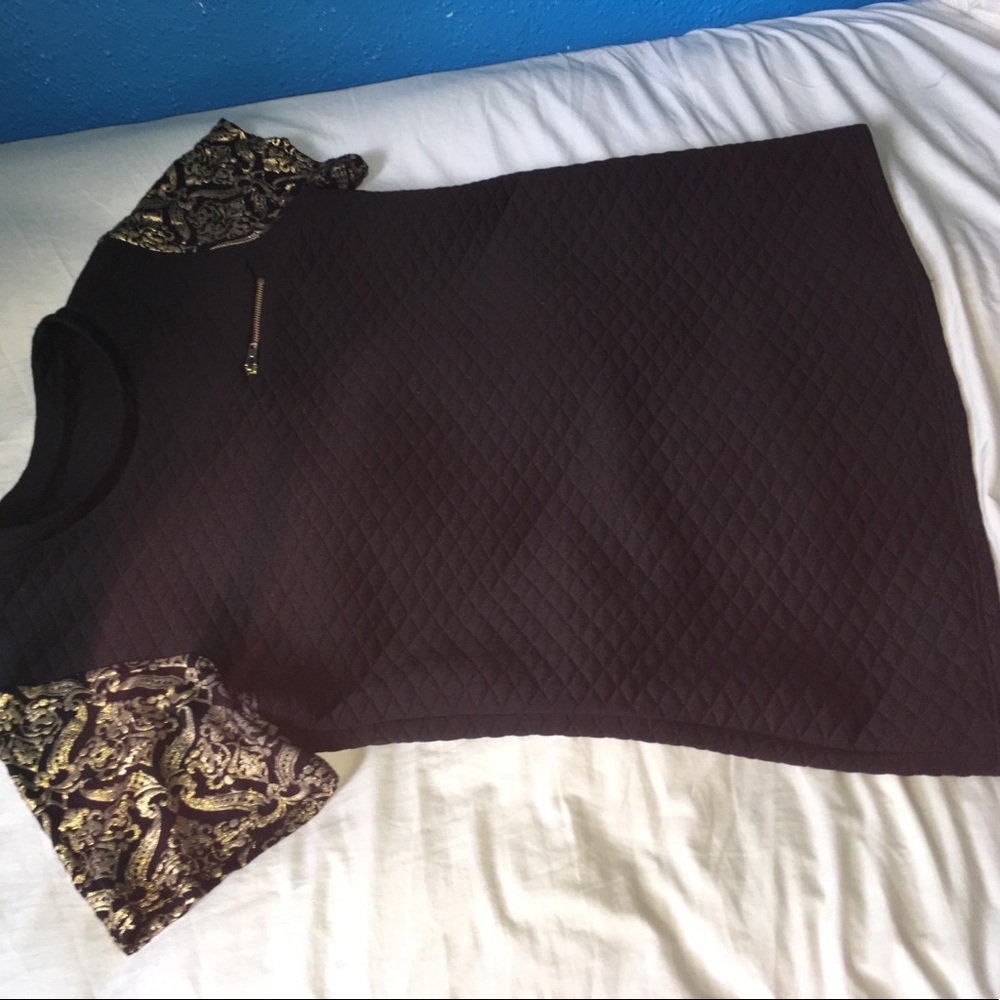 Short sleeve pleated fancy shirt