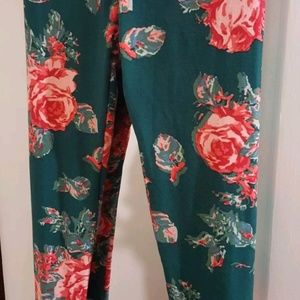 ❌ SOLD ❌ BNWT Lularoe OS Floral Leggings