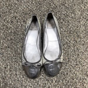 Silver Tory Butch Croc Print Ballet Flats size 11