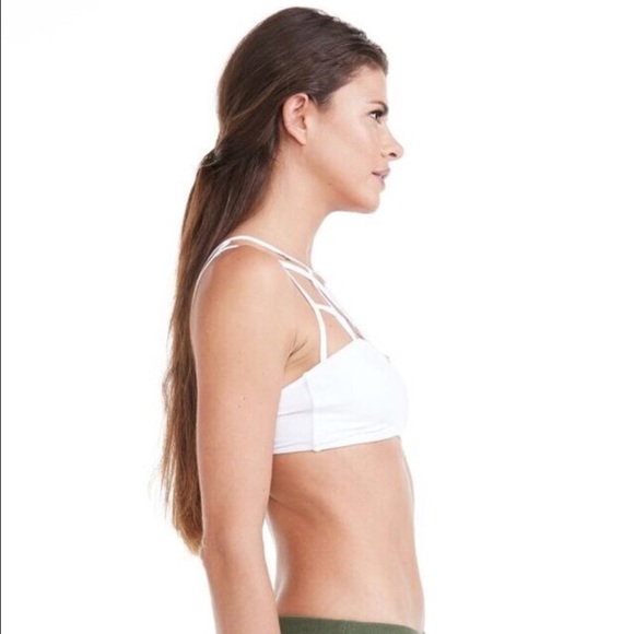 Electric Yoga Layering Loving Bra - Picture 2 of 4