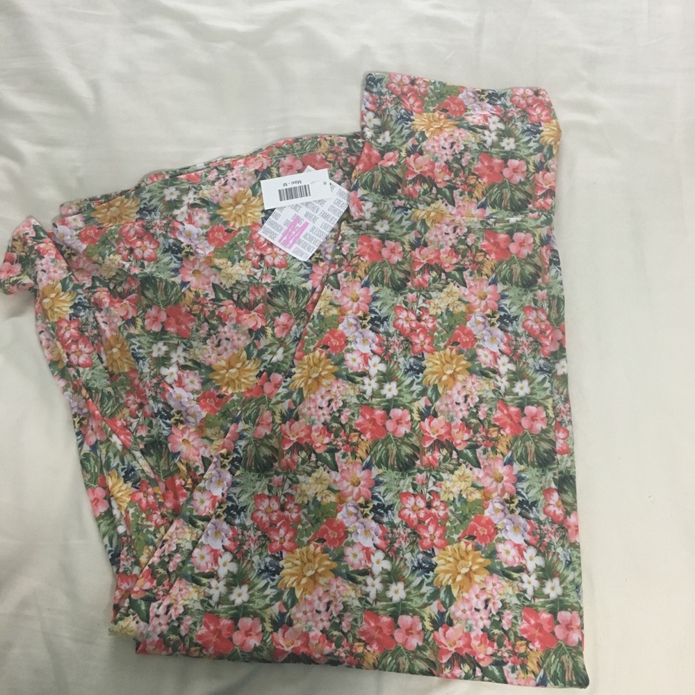 Lularoe medium maxi NWT
