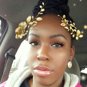 Meet your Posher, Altisha