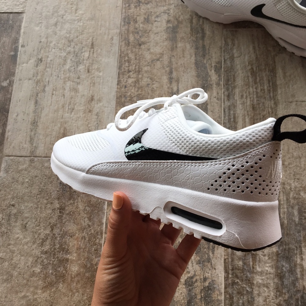 NIKE AIR MAX THEA CROC EMBOSSED SNEAK - Picture 3 of 7