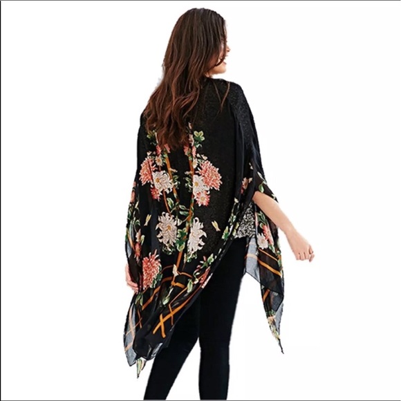 LOWEST PRICE HP⭐️⭐️⭐️⭐️⭐️Sz M-L-XL Cover Up - Picture 3 of 5