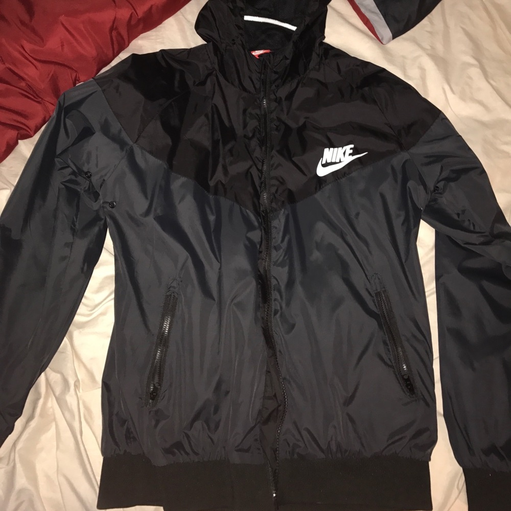 Nike Men's Windbreaker