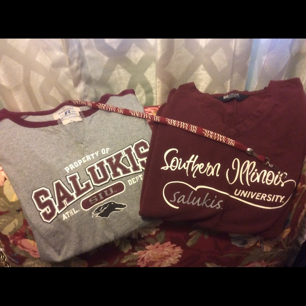 2 SIU college tees & lanyard, SET