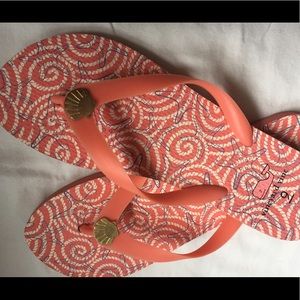 VINEYARD VINES Coral Sandals