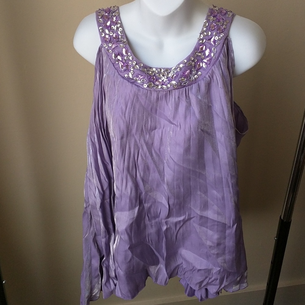 Lavender high jeweled neck accordion pleat top