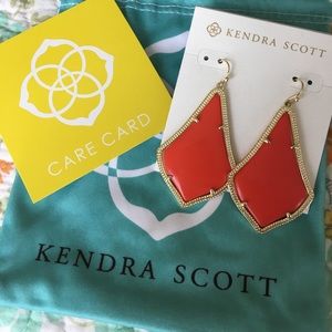 CLOSING Kendra Scott Alexandra Earrings