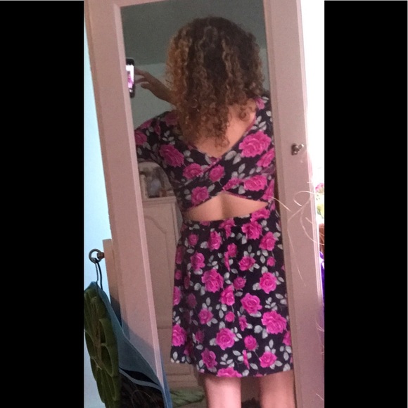 Adorable 3/4 Sleeve Floral Mini Dress - Picture 6 of 7