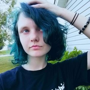 Meet your Posher, Jillian