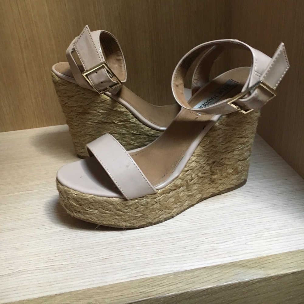 Steve Madden Nude Wedge