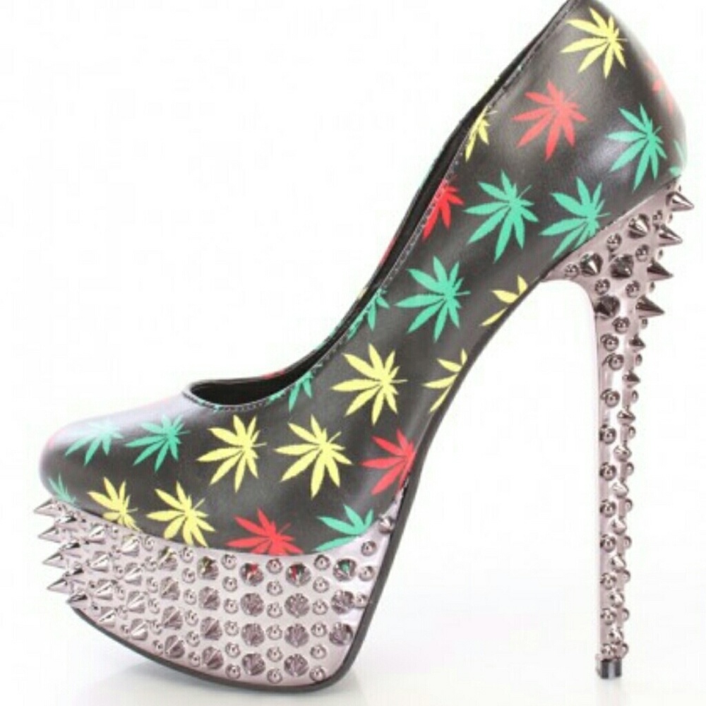 Heels 6in on sale!