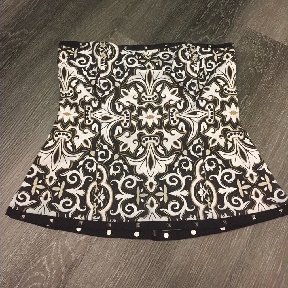 White House Black Market Strapless Bustier- Size 8