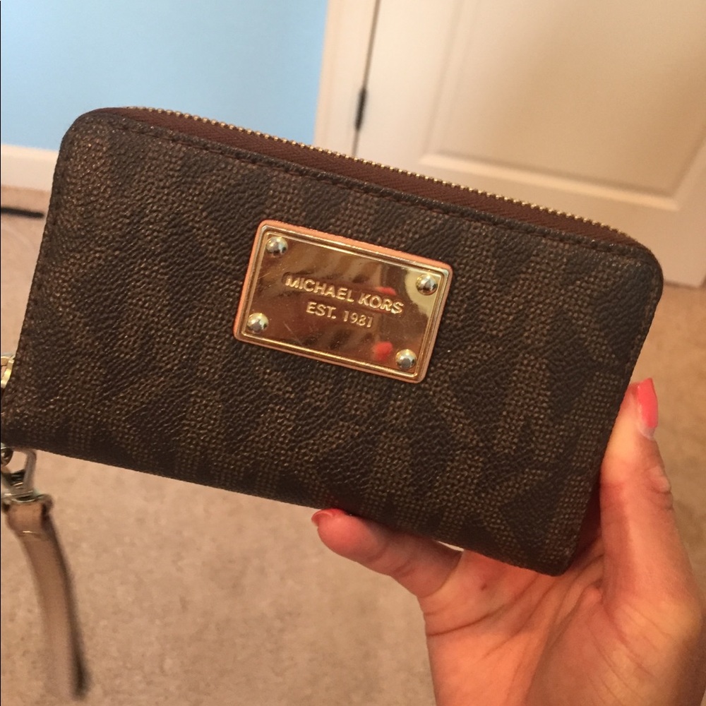 Michael Kors wallet