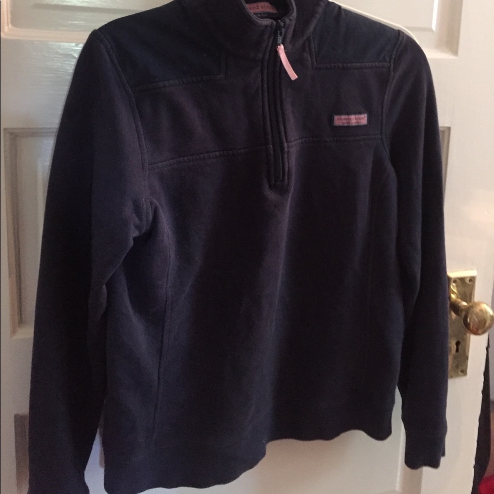 Vineyard Vines shep-shirt pullover.