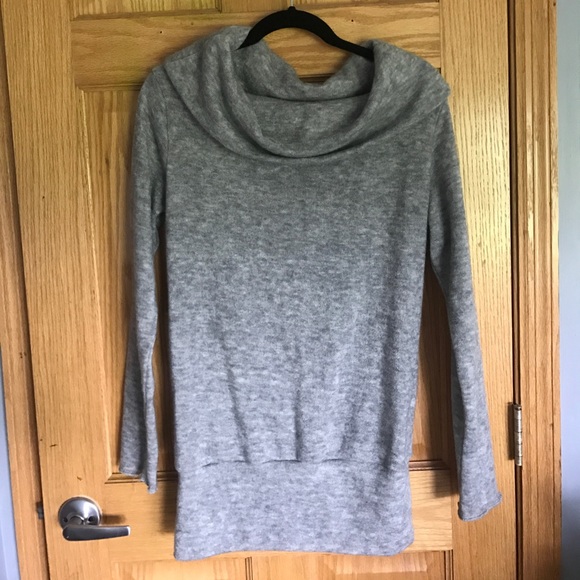 Sweater - Picture 1 of 1