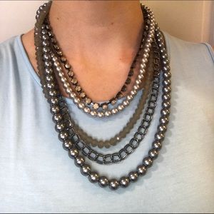 Beaded/jeweled Necklace