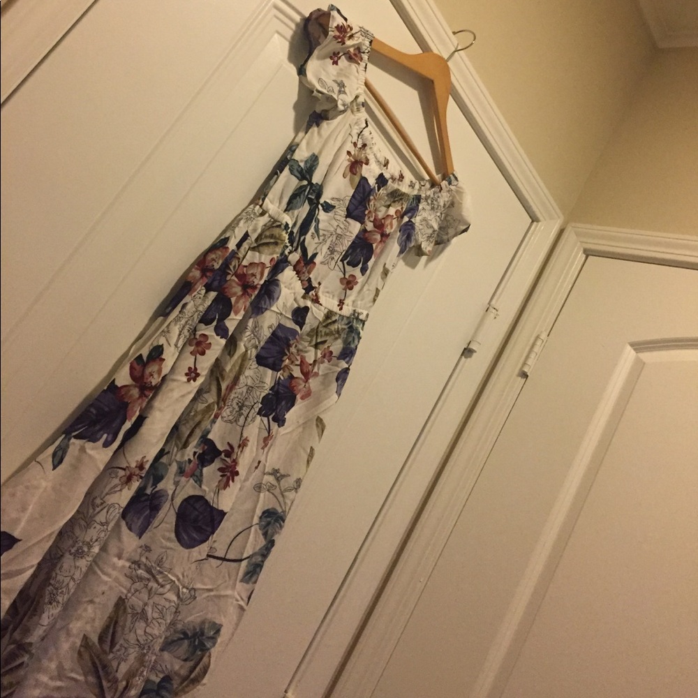 LAST ONE*Maxi dress w built in romper* PRICE FIRM* - Picture 6 of 6