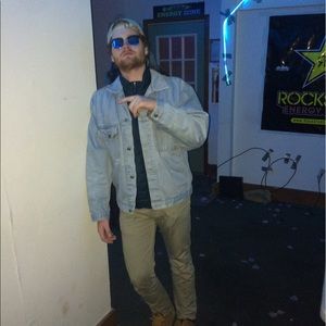 Meet your Posher, Bricker