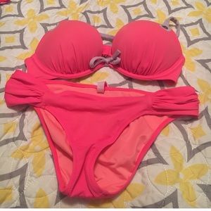 VS GORGEOUS SWIM TOP AND MATCHING BOTTOM