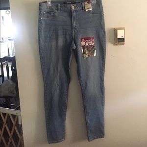 Size 16 skinny high-rise jeggings (LOWEST PRICE)