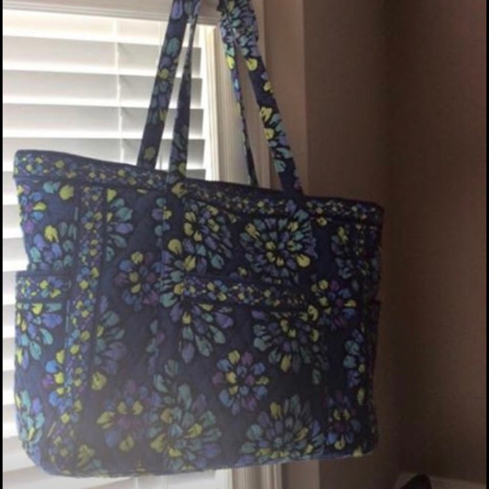Vera Bradley Large Tote