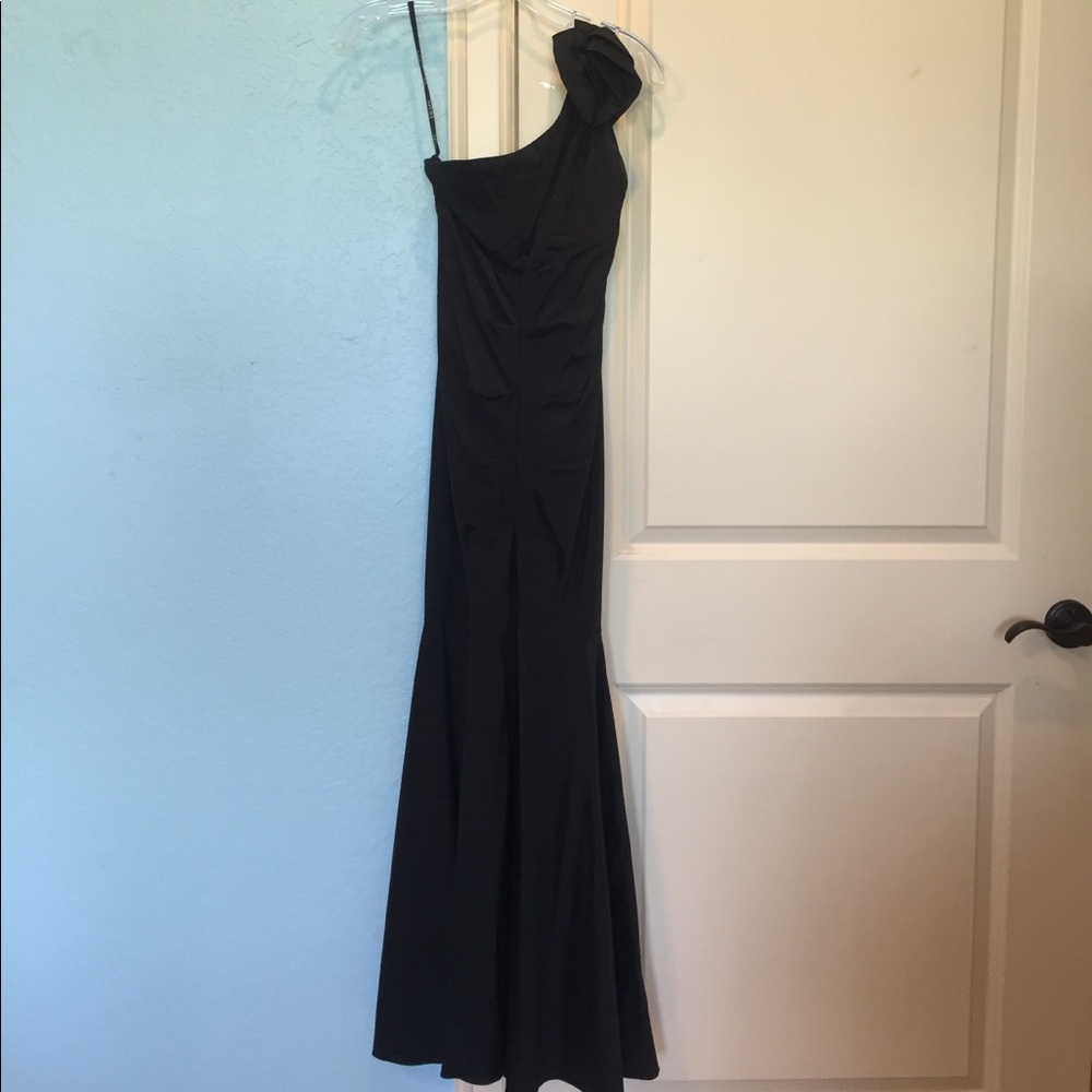 Black mermaid over one shoulder prom dress