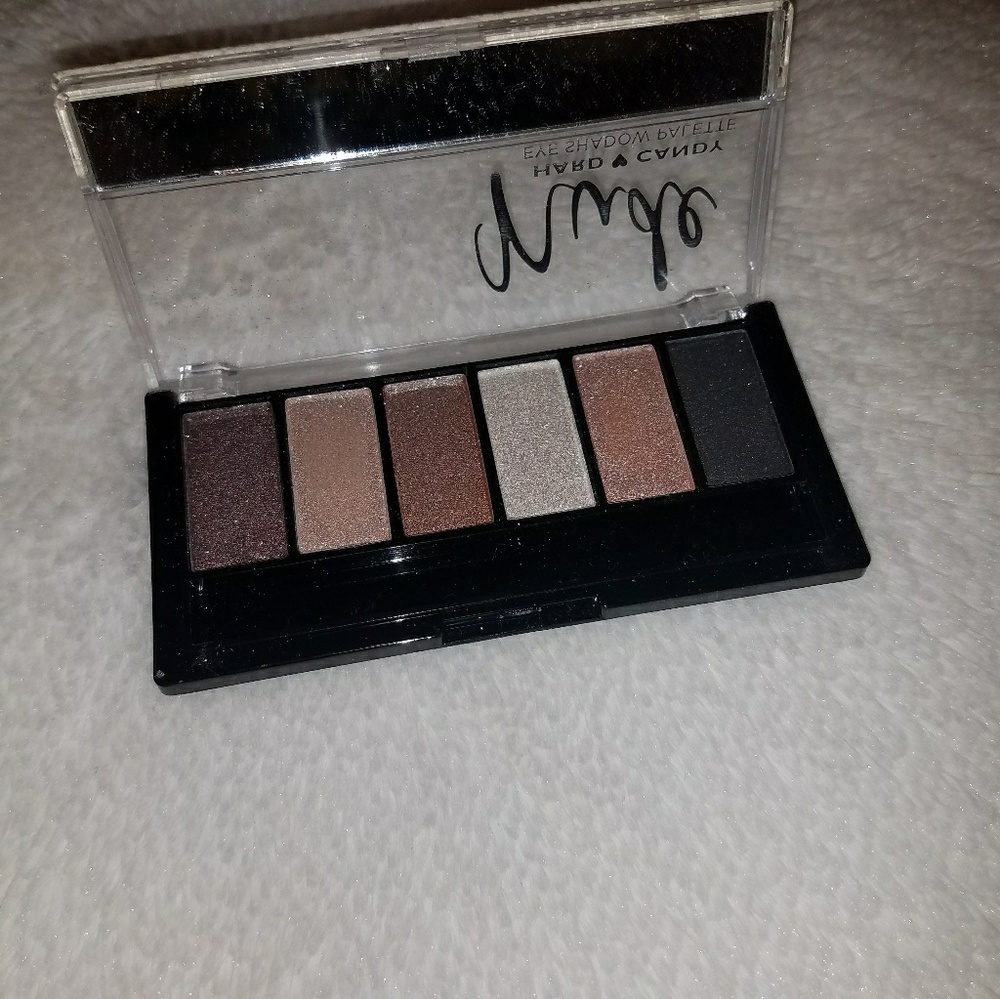 Makeup bundle💄 - Picture 4 of 4