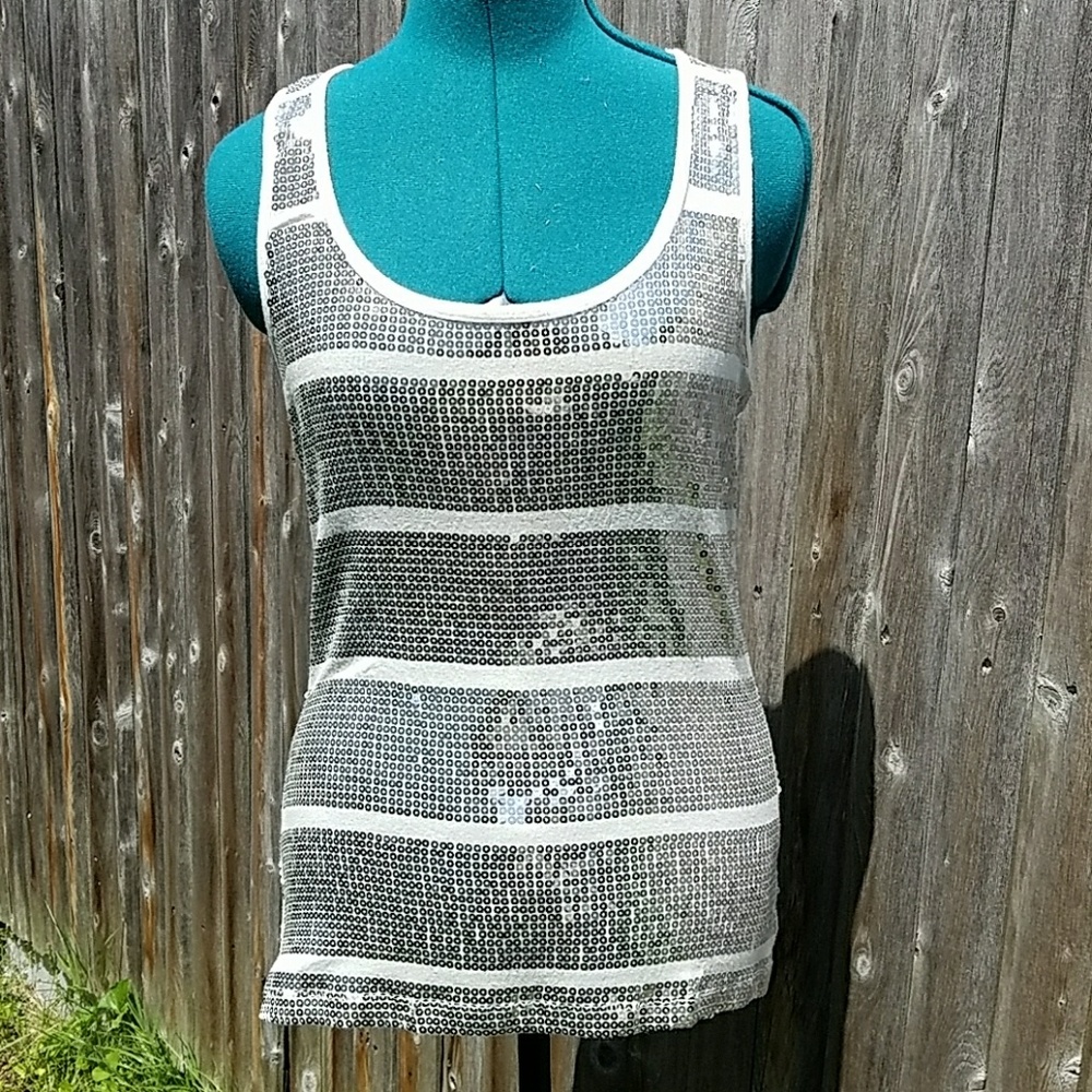 Diva sequined tank NWOT