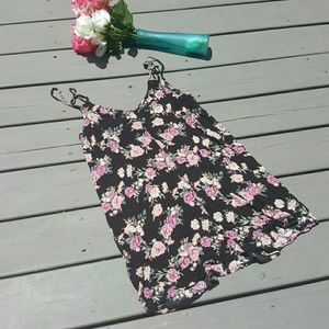 $3 when bundled [ Forever 21] Floral Dress